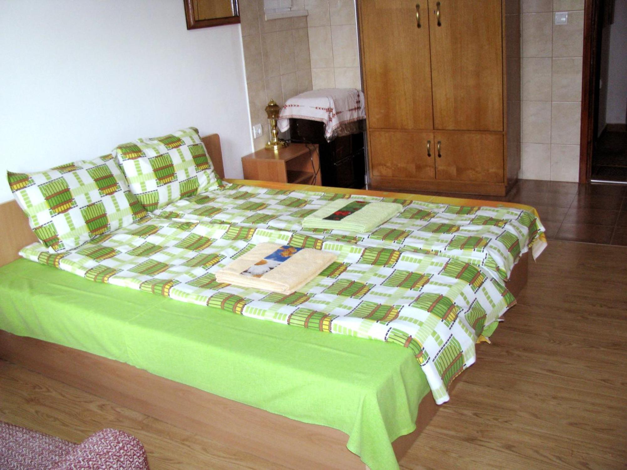 Guest House Familia Samovodene Eksteriør bilde
