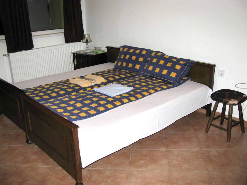 Guest House Familia Samovodene Eksteriør bilde